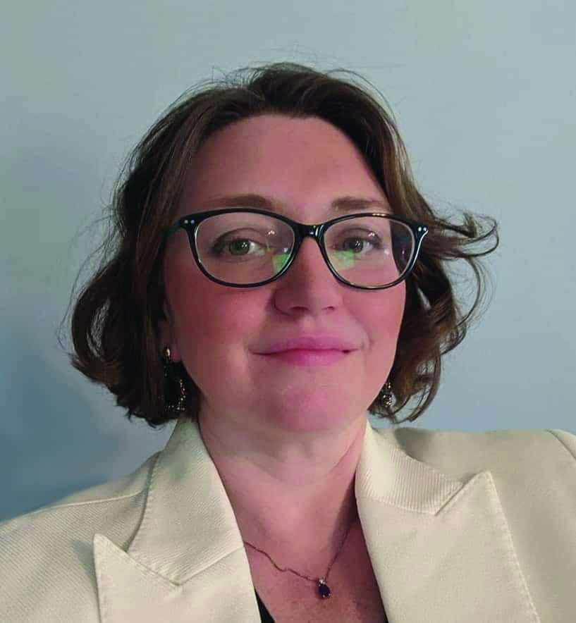 headshot of cathleen lewiss